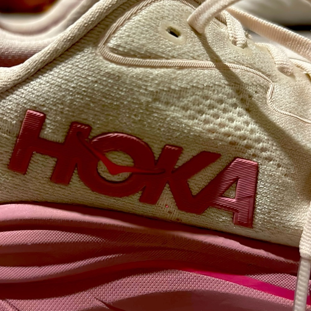 Women’s Clifton 10 Hokas size 8.